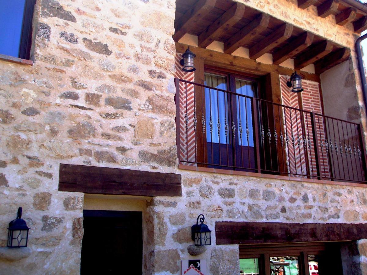 Vila La Hijuela Navafría Exteriér fotografie