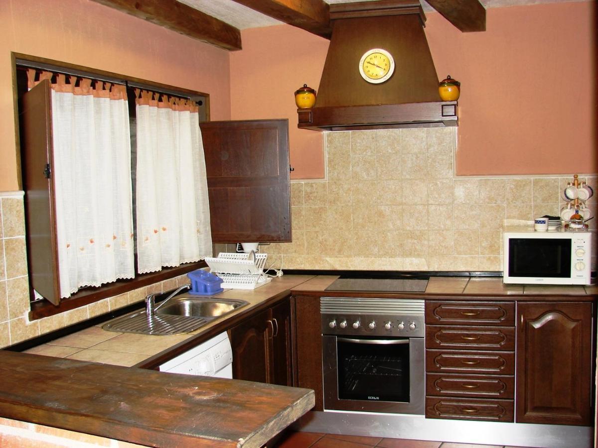 Vila La Hijuela Navafría Exteriér fotografie